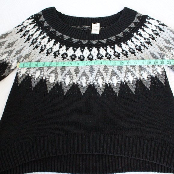 Express Off-Shoulder Sweater Size Large - Picture 7 of 8